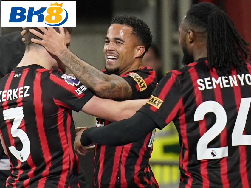 Bournemouth xứng đáng là hiện tượng tại Premier League mùa này (Ảnh: Goal)